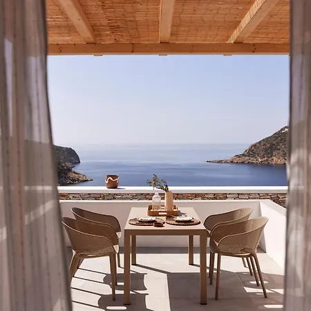 Eutopia Sifnos לינה וארוחת בוקר 4*