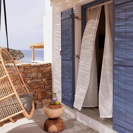 Eutopia Sifnos לינה וארוחת בוקר 4*